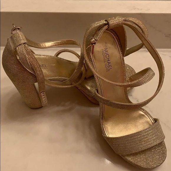 High heels - Picture 2 of 4